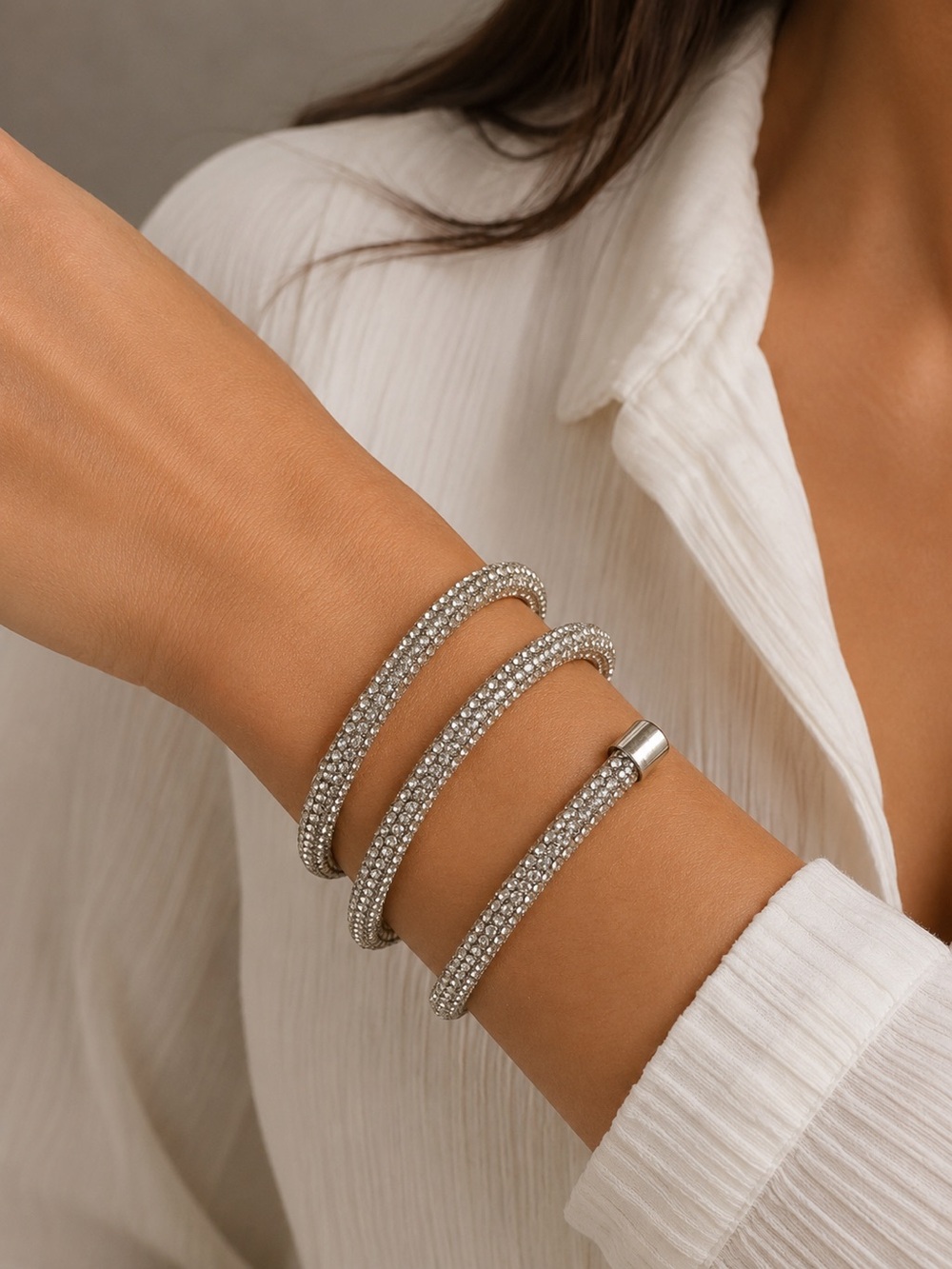 Nordstrom Crystal‎ Wrap Bracelet Silver Tone Rhinestone Coil Bracelet NWT
